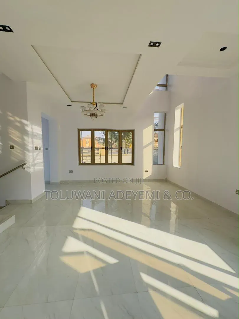 5 Bedroom Detached Duplex With Bq