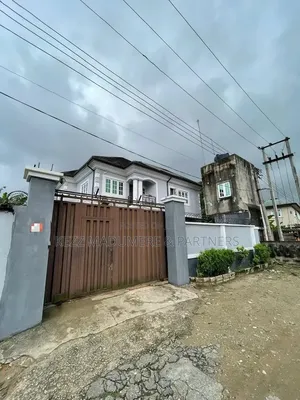 8bdrm Duplex in New Layout , for sale