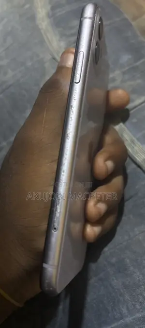 Apple iPhone 11 64 GB Purple