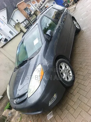 Toyota Sienna 2006 Gray