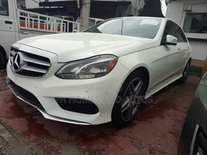 Mercedes-Benz C300 2016 White