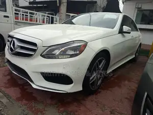 Mercedes-Benz C300 2016 White