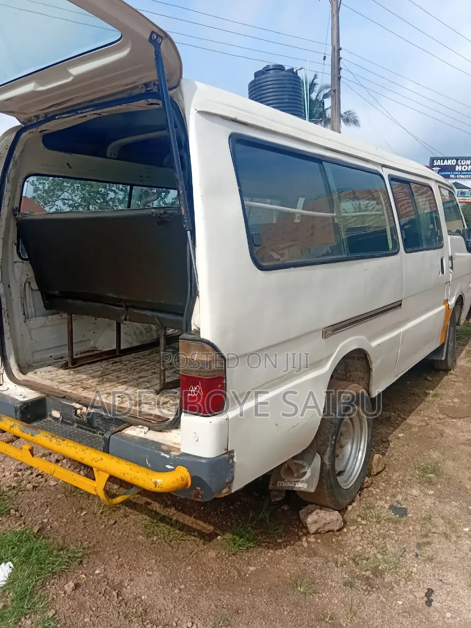 Mazda E2000 2010 White