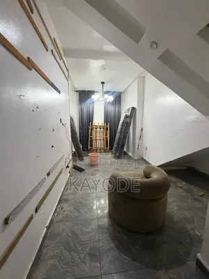 Mini Flat in Osapa london for rent