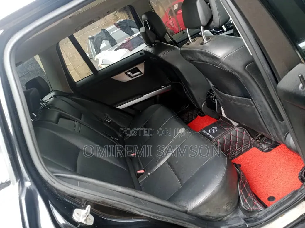 Mercedes-Benz GLK-Class 2010 Black