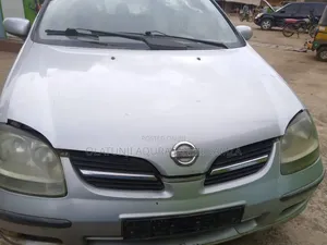 Nissan Almera Tino Acenta Plus 2006 Silver