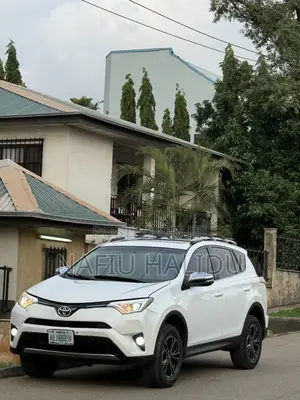 Toyota RAV4 2016 White