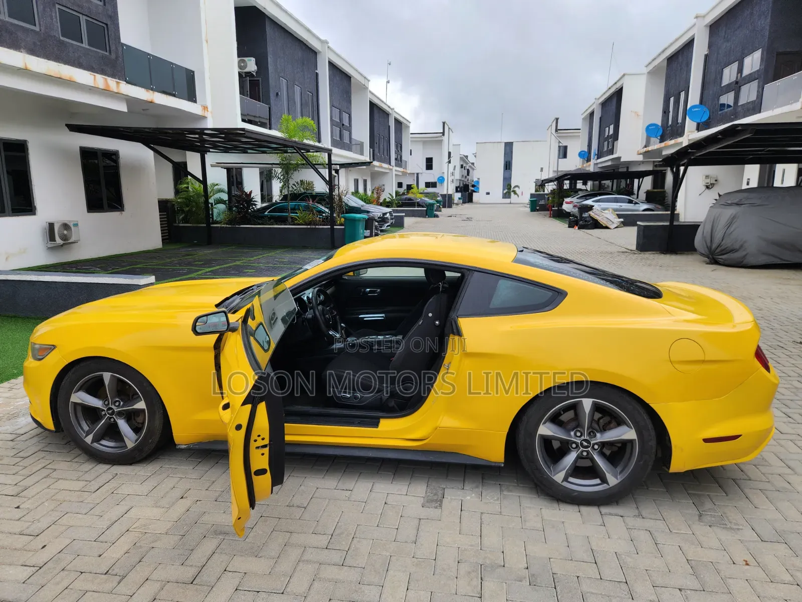 Ford Mustang 2017 Yellow