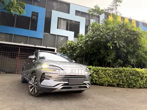 New BYD Song Plus DM-i 2025 Gray