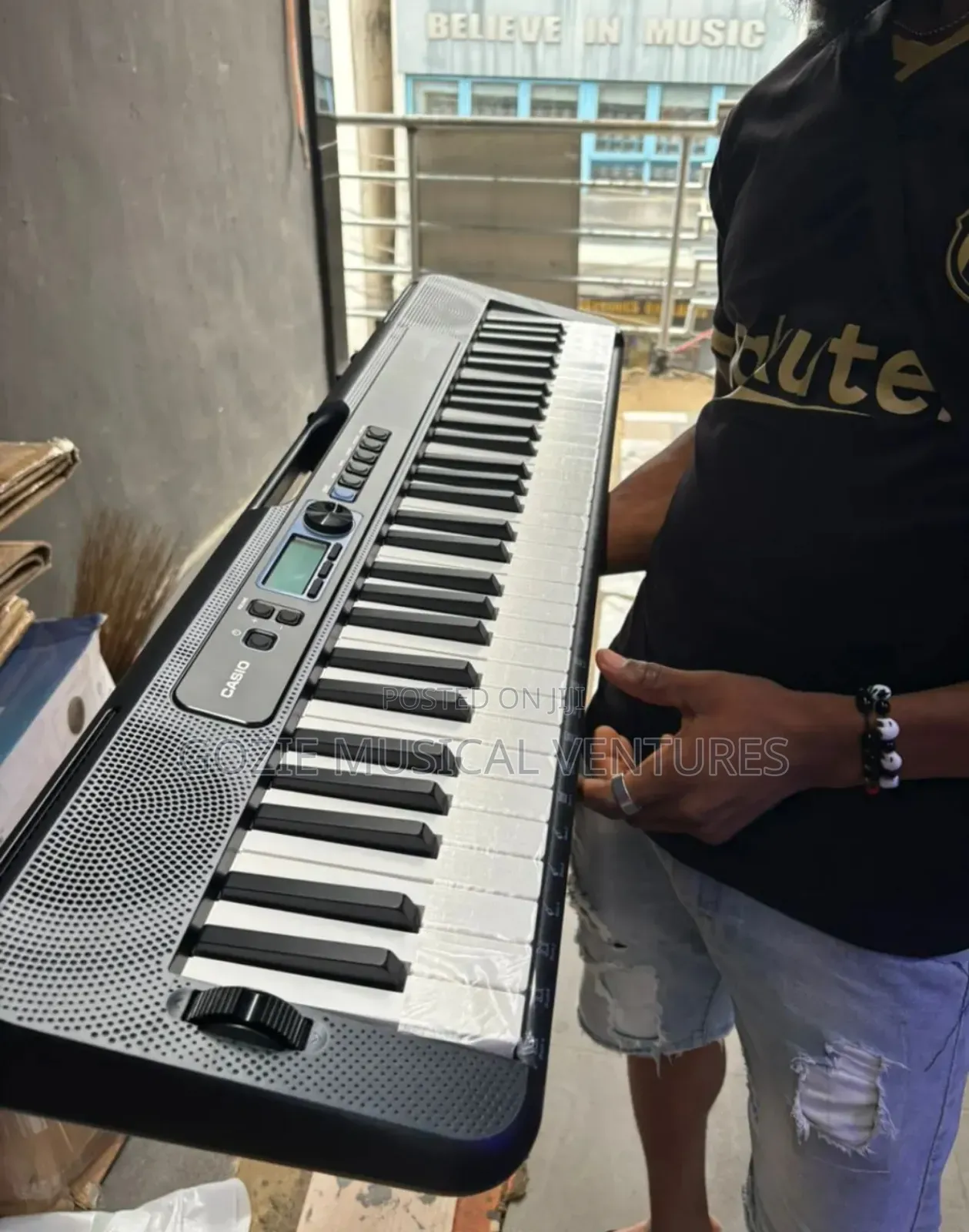 Casio Ct-S300 Casiotone Keyboard 61 Keys.