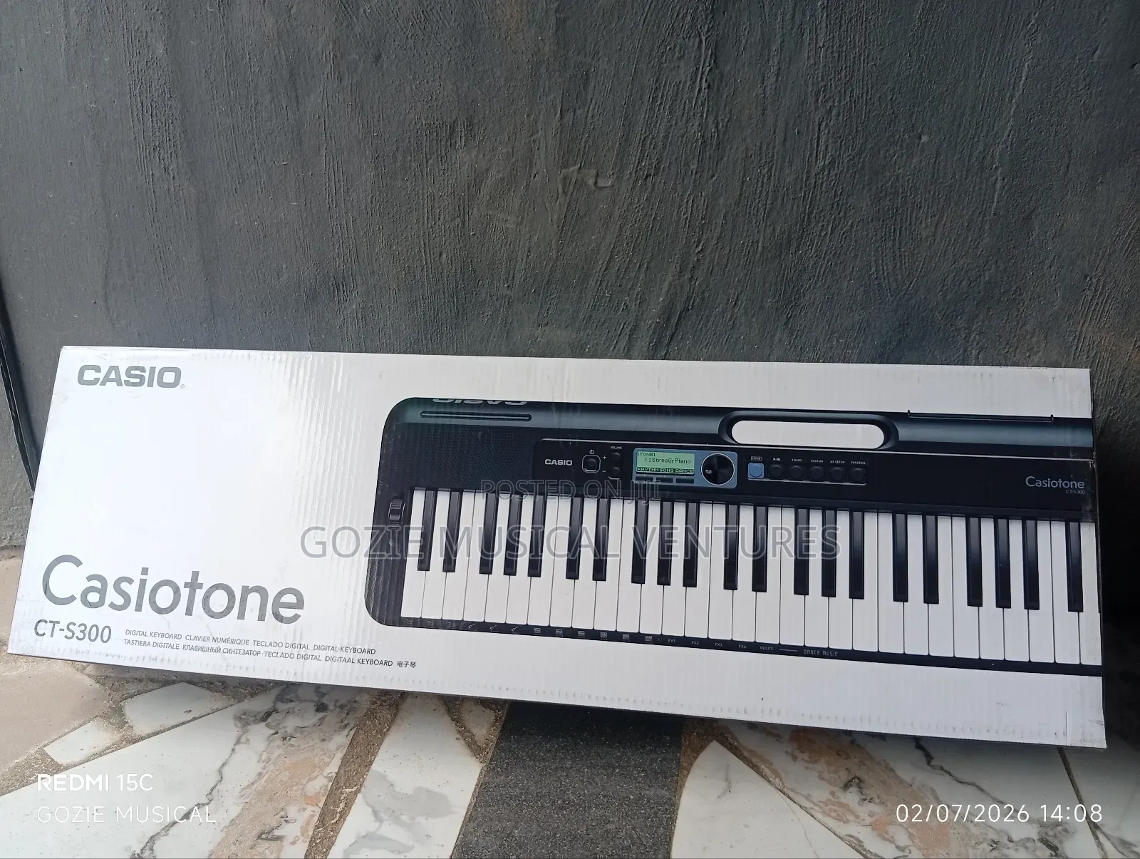 Casio Ct-S300 Casiotone Keyboard 61 Keys.