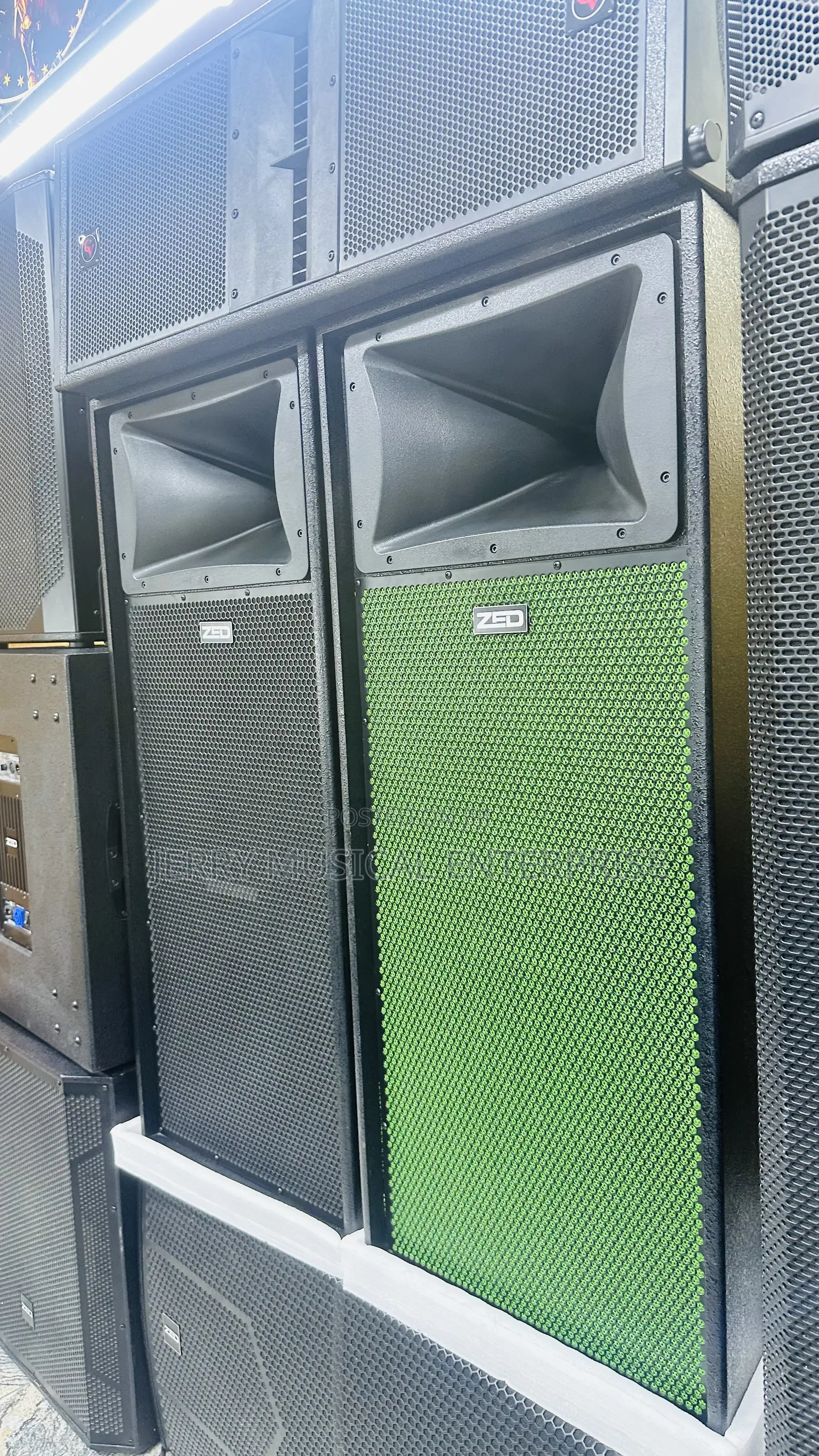 Zed Professional Speakers Full Range