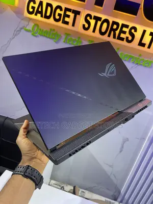 Laptop Asus ROG Strix G17 32GB Intel Core i9 SSD 1T