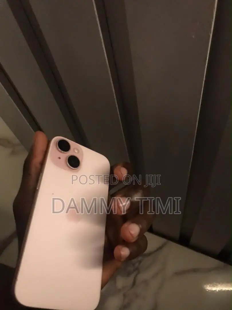 Apple iPhone 15 128 GB Pink
