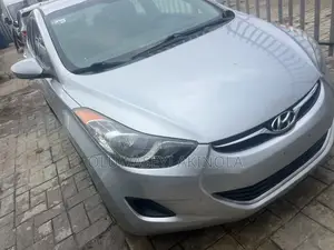 Hyundai Elantra 2013 Silver
