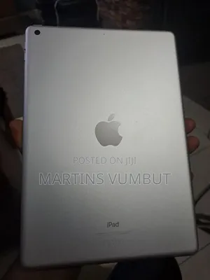 Apple iPad 10.2 (2021) 64 GB Silver