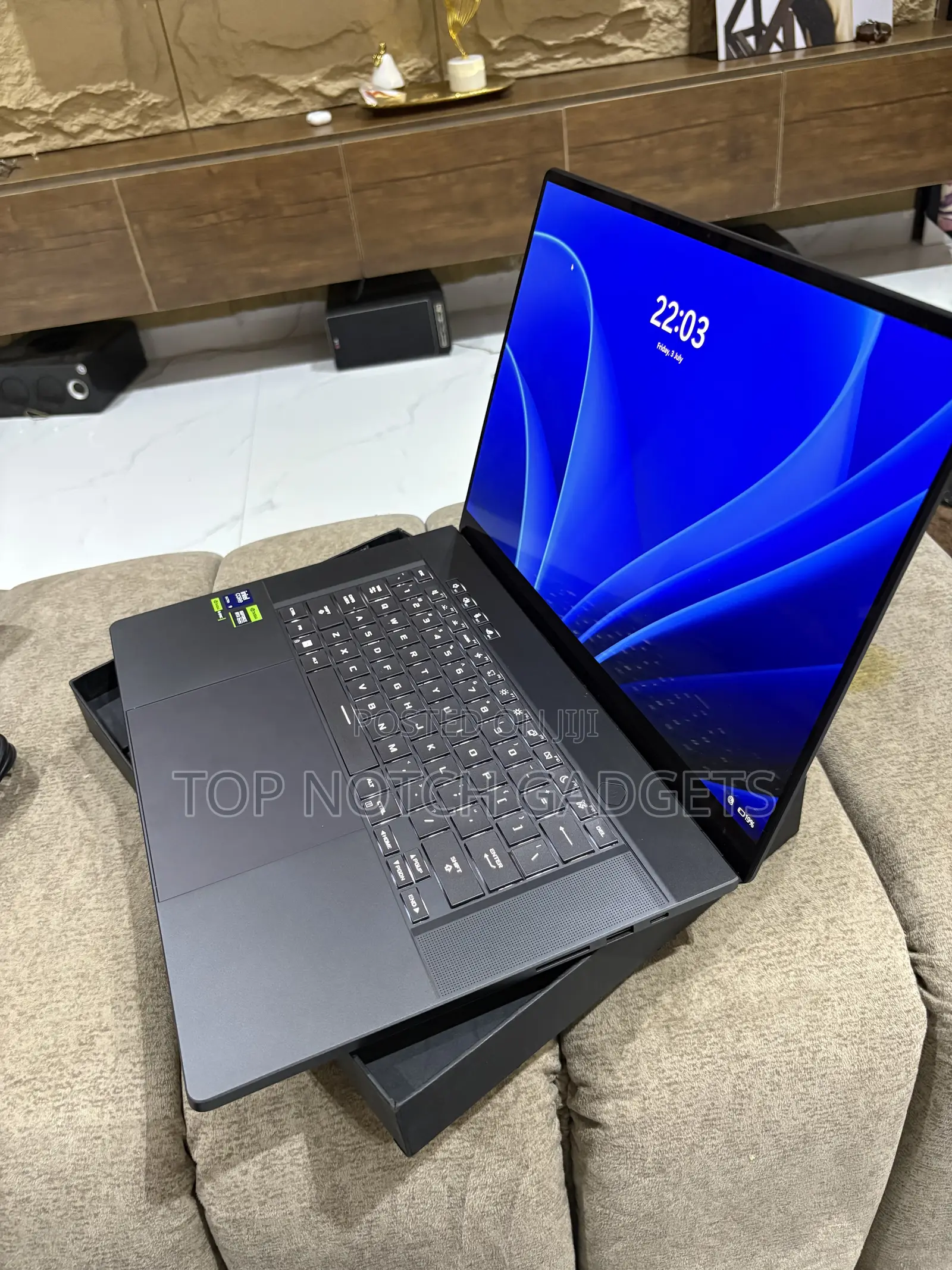 Laptop Asus ROG Zephyrus G16 16GB Intel Core Ultra 9 SSD 1T
