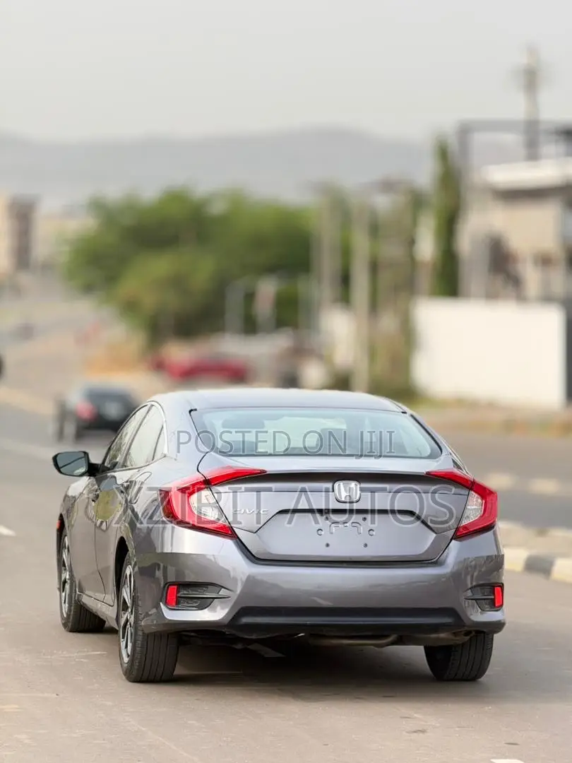 Honda Civic 2018 Gray