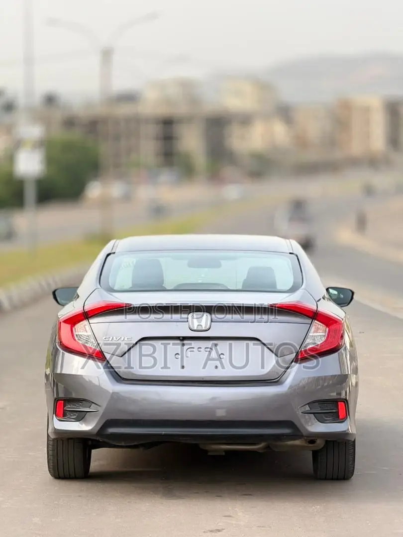 Honda Civic 2018 Gray