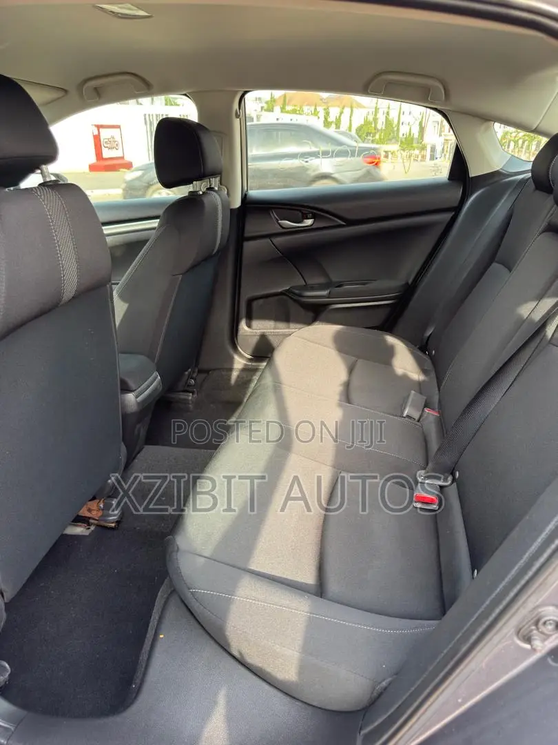 Honda Civic 2018 Gray