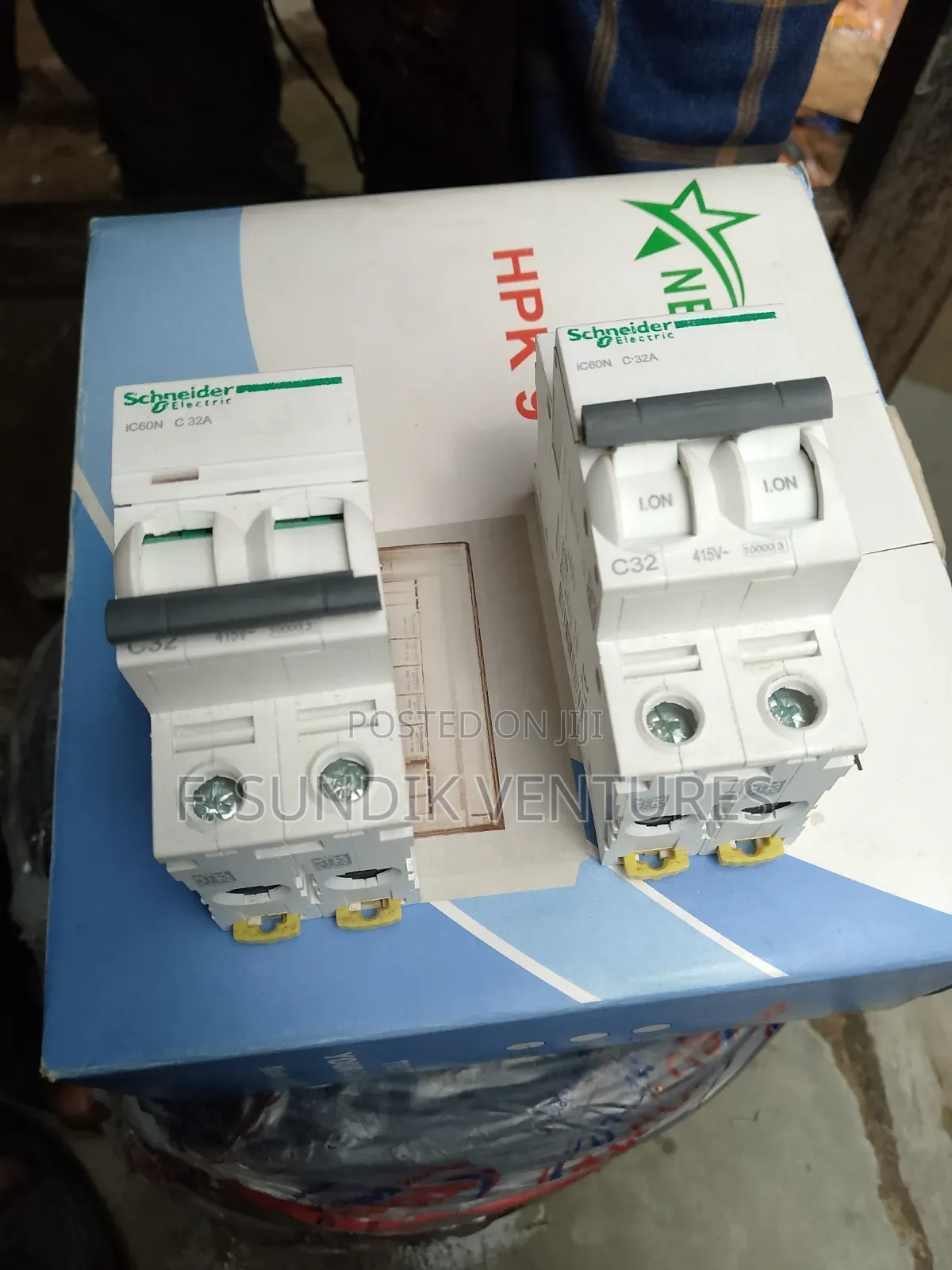 32a Circuit Breaker 2pole
