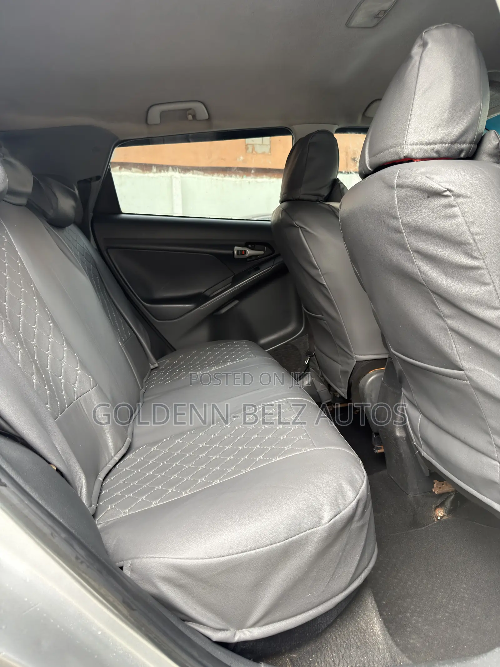 Toyota Matrix 2010 Silver