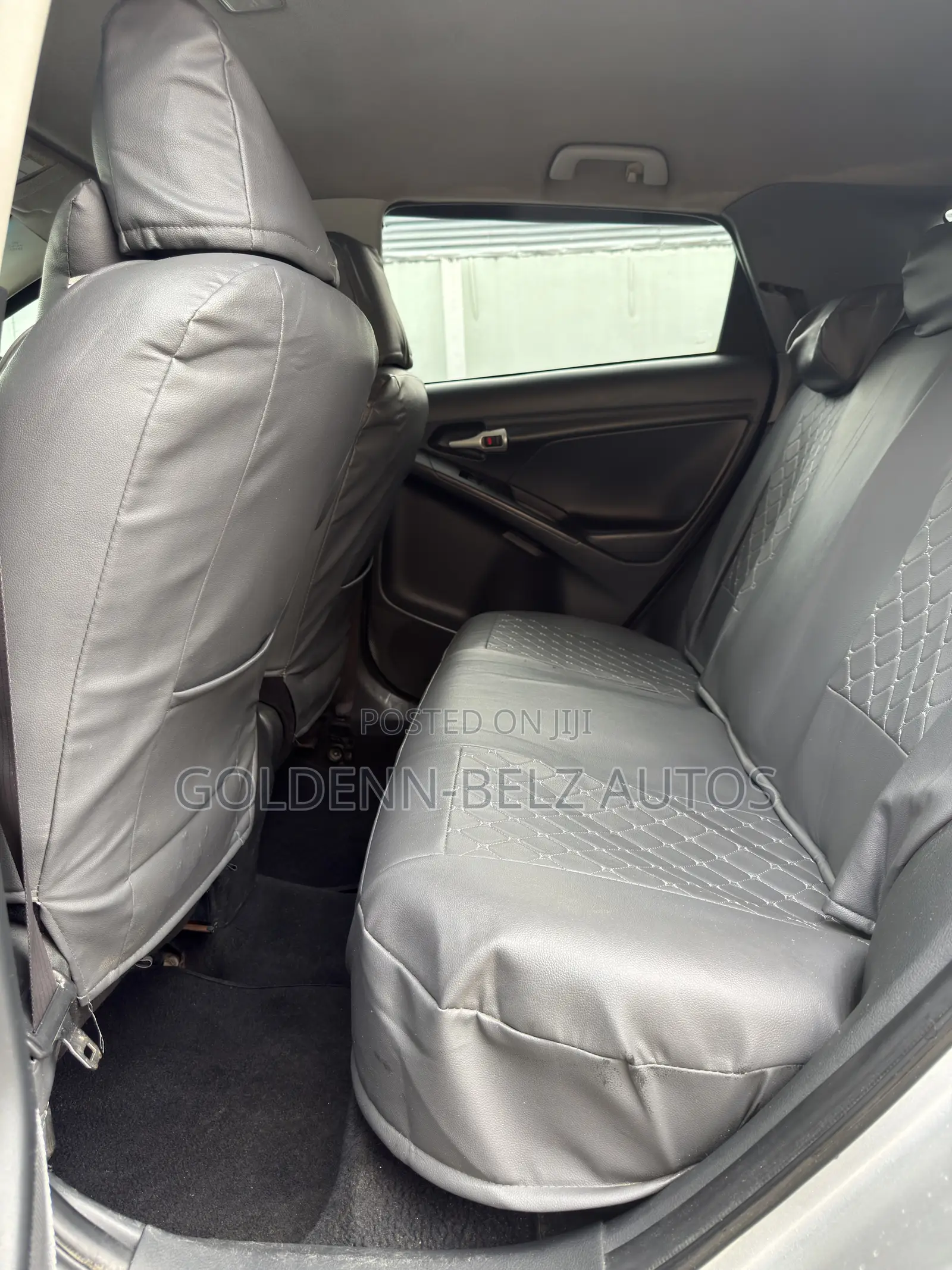 Toyota Matrix 2010 Silver