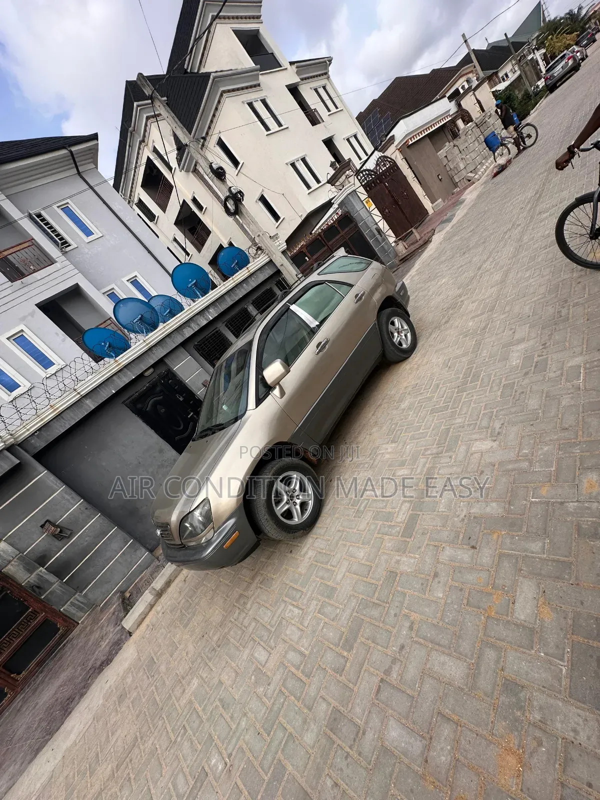 Lexus RX 300 2WD 2000 Gold