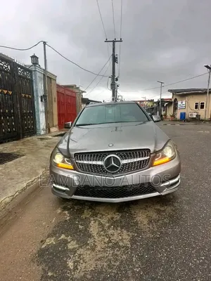 Mercedes-Benz C300 2012 Brown