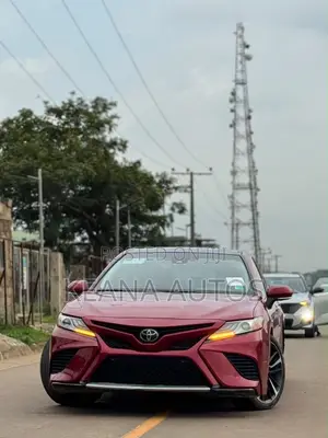 Toyota Camry XSE (2.5L 4cyl 8A) 2019 Red