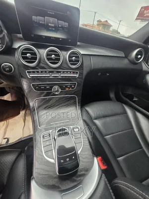 Mercedes-Benz C300 2016 Silver