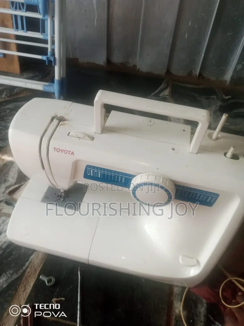 Preloved Sewing Machine Table Top