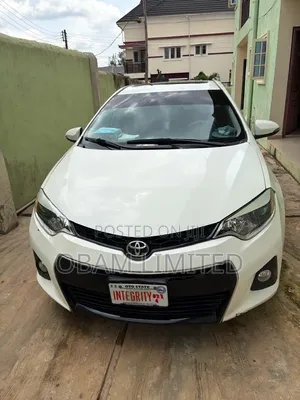 Toyota Corolla 2014 White