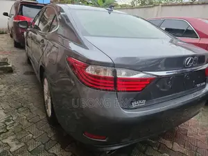 Lexus ES 2013 Gray