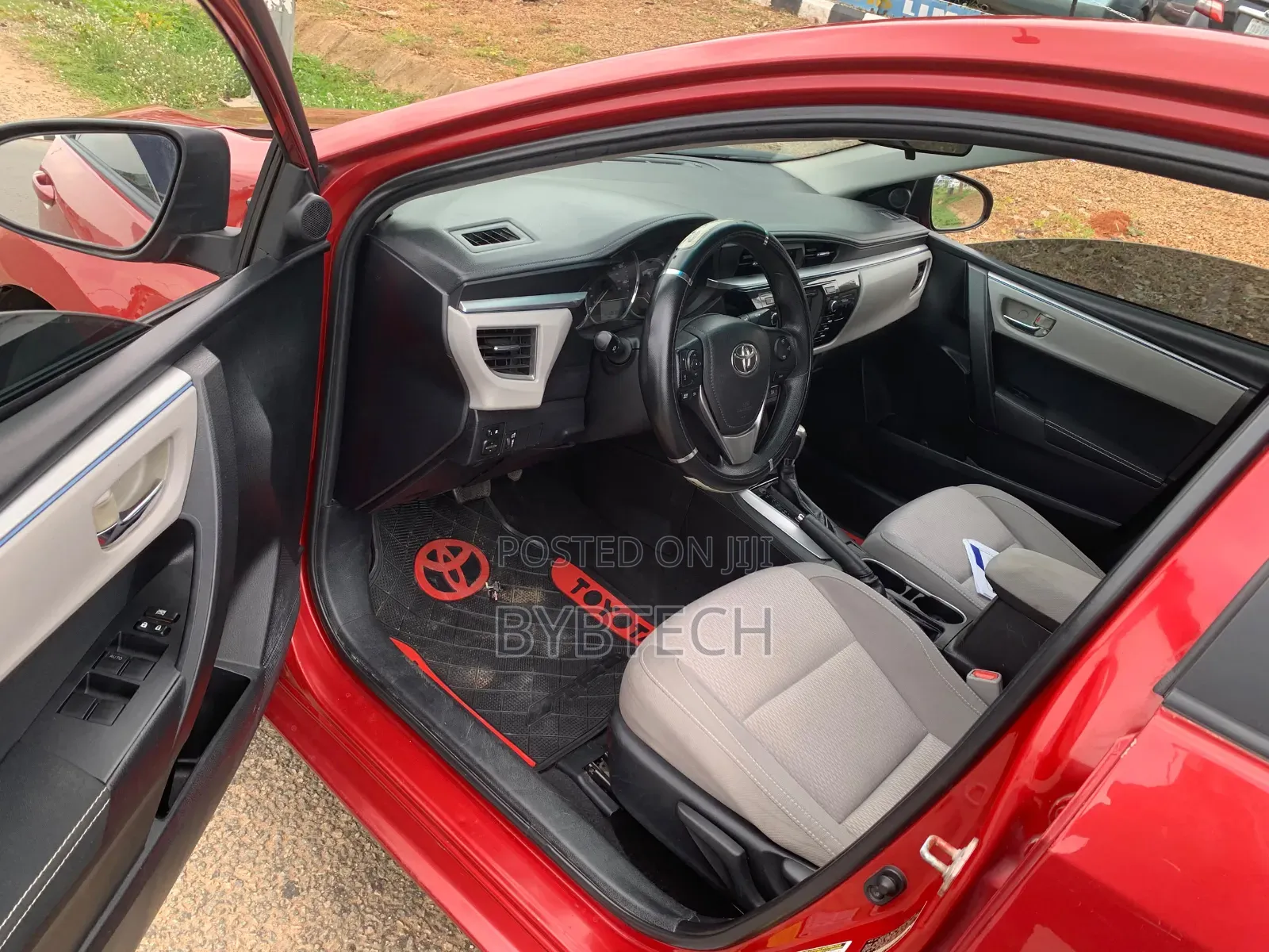 Toyota Corolla 2015 Red