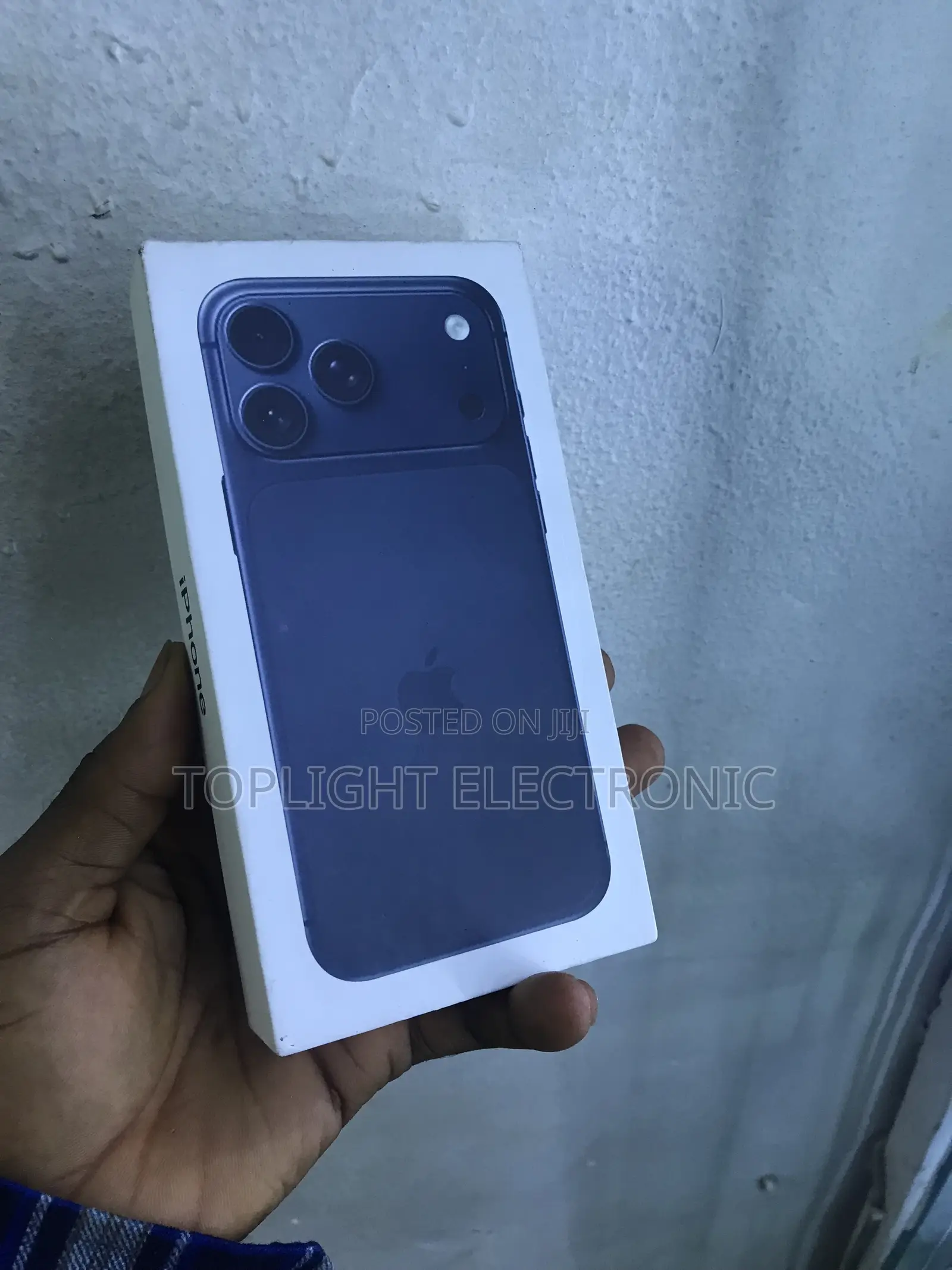 New Apple iPhone 17 Pro Max 256 GB Blue