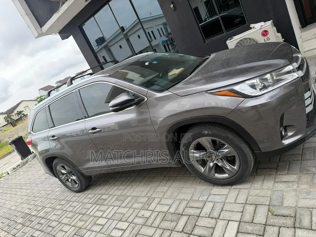 Toyota Highlander 2018 Gray
