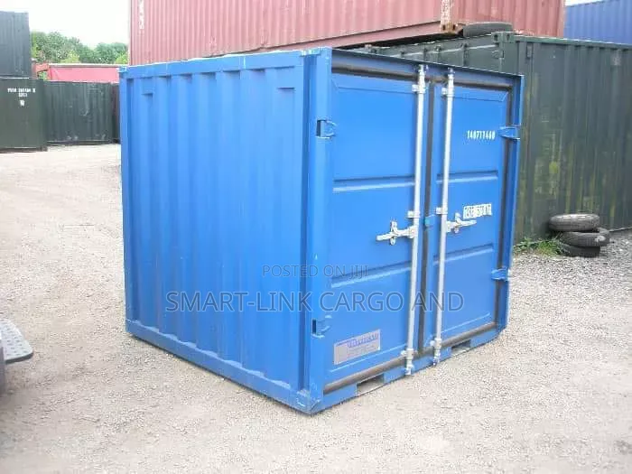 10ft Empty Containers