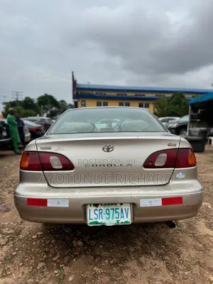 Toyota Corolla X 1.3 Automatic 2000 Gold