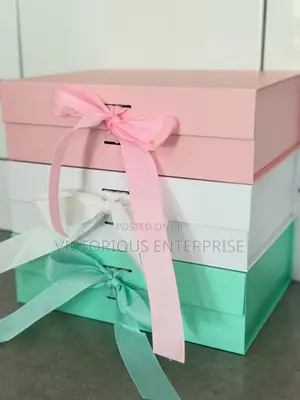 Gift Boxes in Different Sizes | Luxury Gift Boxes With Ribbon