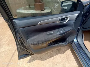 Nissan Sentra 2013 Blue
