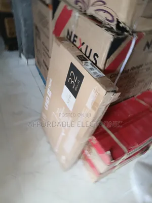 High Standing Lg 32inch Smart 1080p Tv