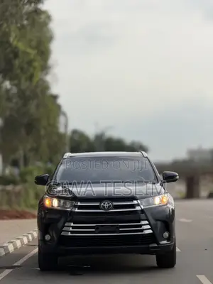 Toyota Highlander XLE AWD 2020 Black