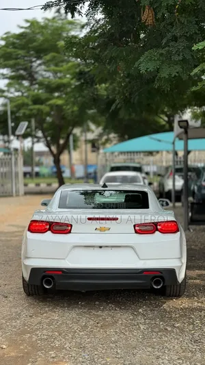 Chevrolet Camaro 2020 White
