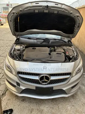 Mercedes-Benz CLA-Class CLA 250 4MATIC Sedan 2015 Gray