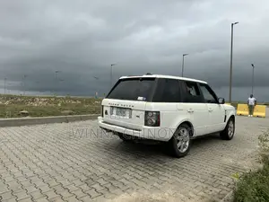 Land Rover Range Rover HSE 2010 White