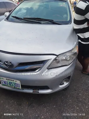 Toyota Corolla 2012 Silver