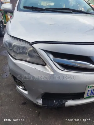 Toyota Corolla 2012 Silver