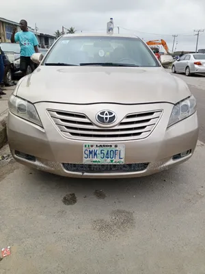 Toyota Camry 2008 Gold