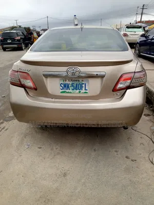 Toyota Camry 2008 Gold